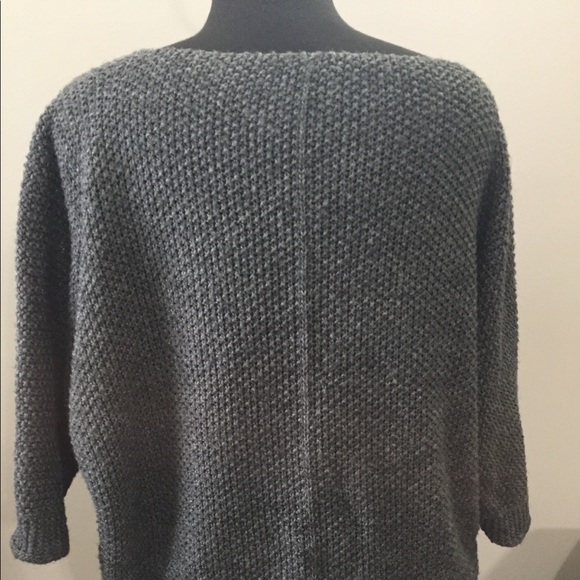 Cropped Grey knit sweater - Picture 15 of 15